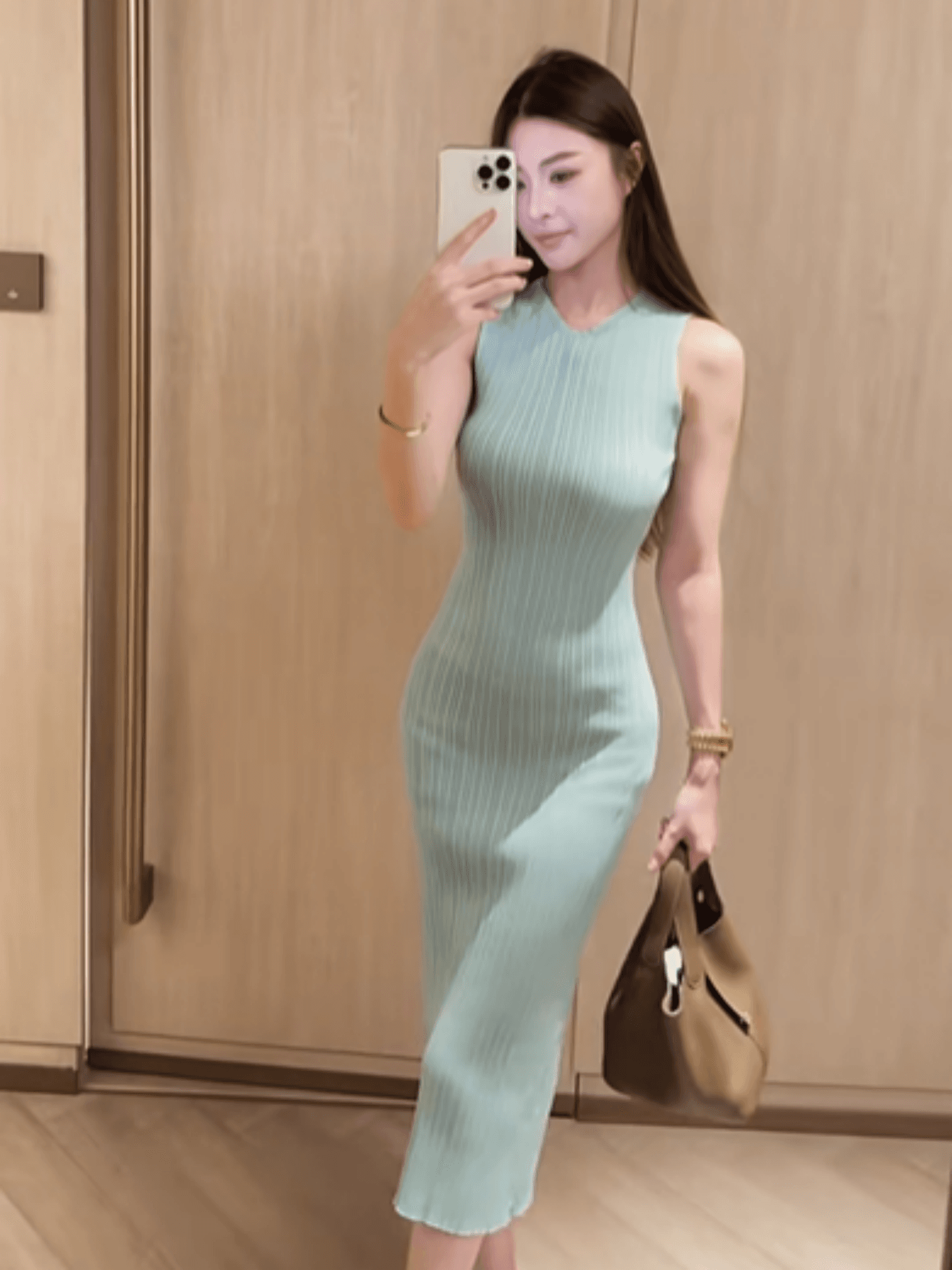 여름 한 스타일 품격 로얄 자매 바람 몸매 가꾸기 슬림해 보이는 고급 센스 단색 민소매 디스플레이 몸 니트 타이트 스커트 드레스 이미지 4