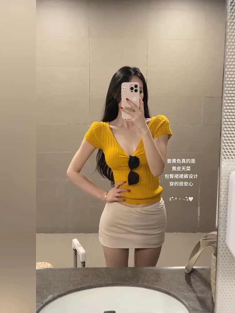 순수한 욕망 한 부서 황색 구덩이 기사 V넥 반팔 니트 티셔츠 여름 몸매 가꾸기 허리 수축 디스플레이 몸 타이트 스커트 치마 세트 상세 이미지 3