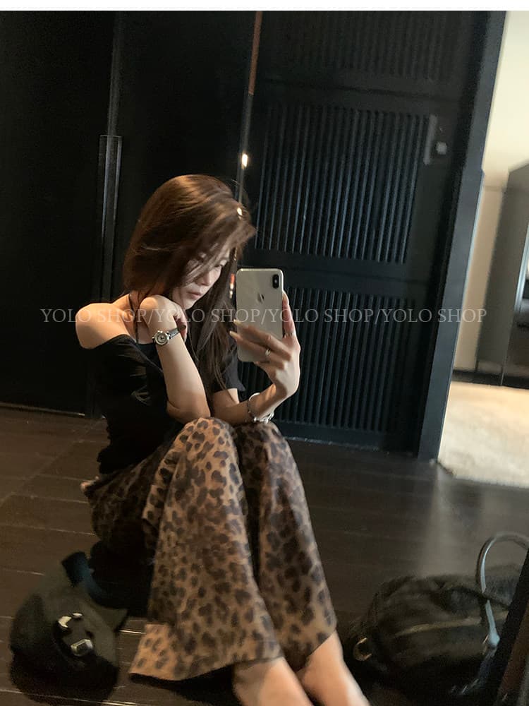여름 허리 수축 오프숄더 스태킹 둘 착용 느긋한 센스 라운드 넥 t 소매 여성 레오파드 무늬 캐주얼 바지 세트 여성 트렌디 이미지 5