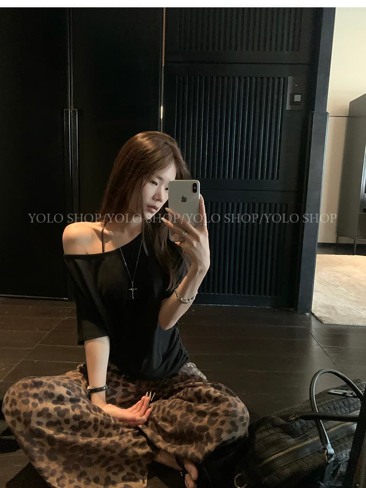 여름 허리 수축 오프숄더 스태킹 둘 착용 느긋한 센스 라운드 넥 t 소매 여성 레오파드 무늬 캐주얼 바지 세트 여성 트렌디 상세 이미지 2