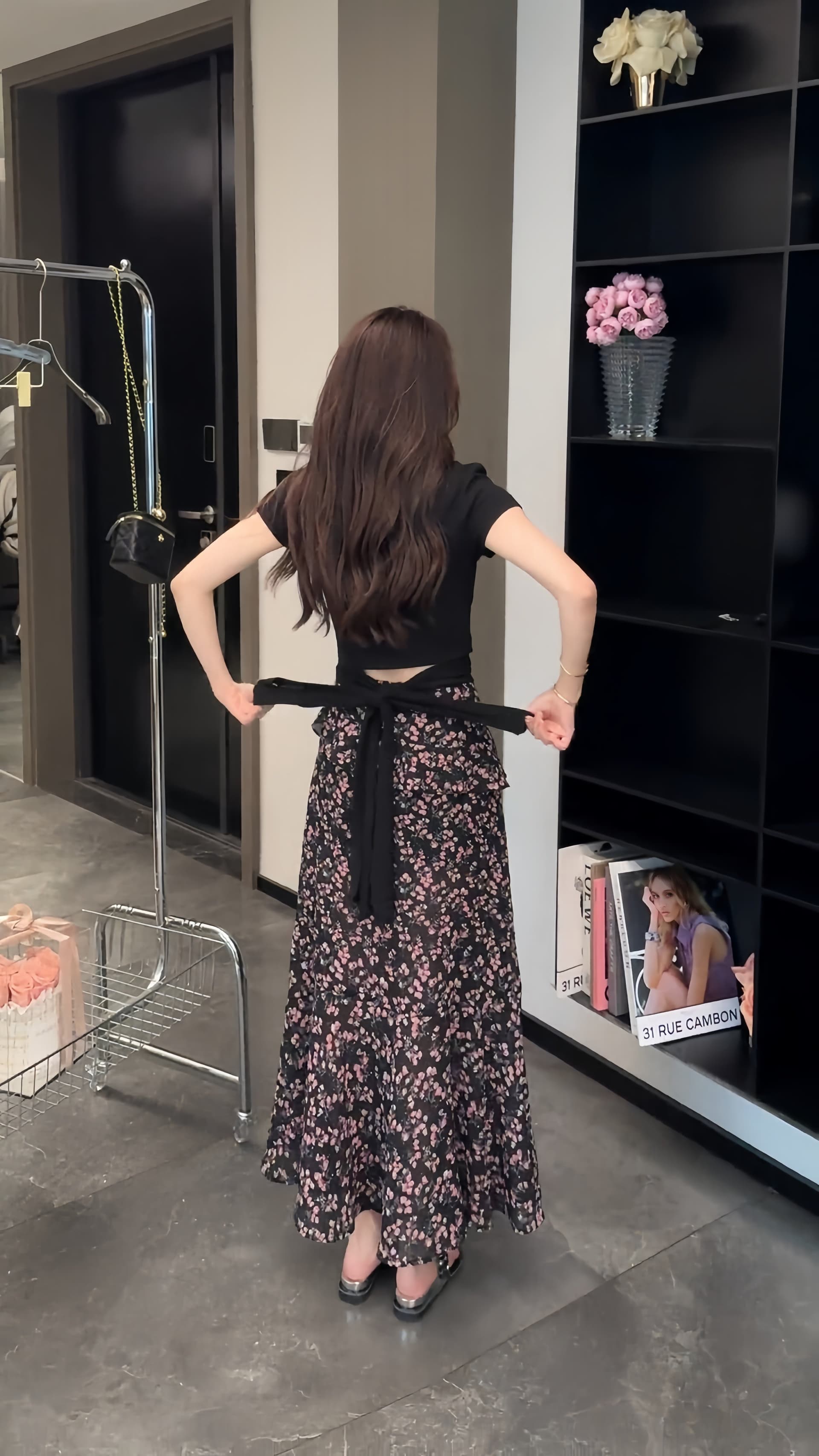 여행 착용 가져 가라. 세트 프랑스식 품격 패션 스트랩 반팔 티셔츠 여성 하이웨이스트 꽃무늬 트임 반신 스커트 이미지 3