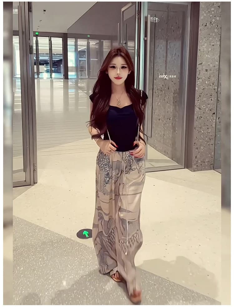 한 인사이드 한 가스 디자인 센스 Feifei 소매 몸매 가꾸기 티셔츠 맨위 프린트 캐주얼 루즈핏 와이드 레그 팬츠 여름 투피스 세트 이미지 4