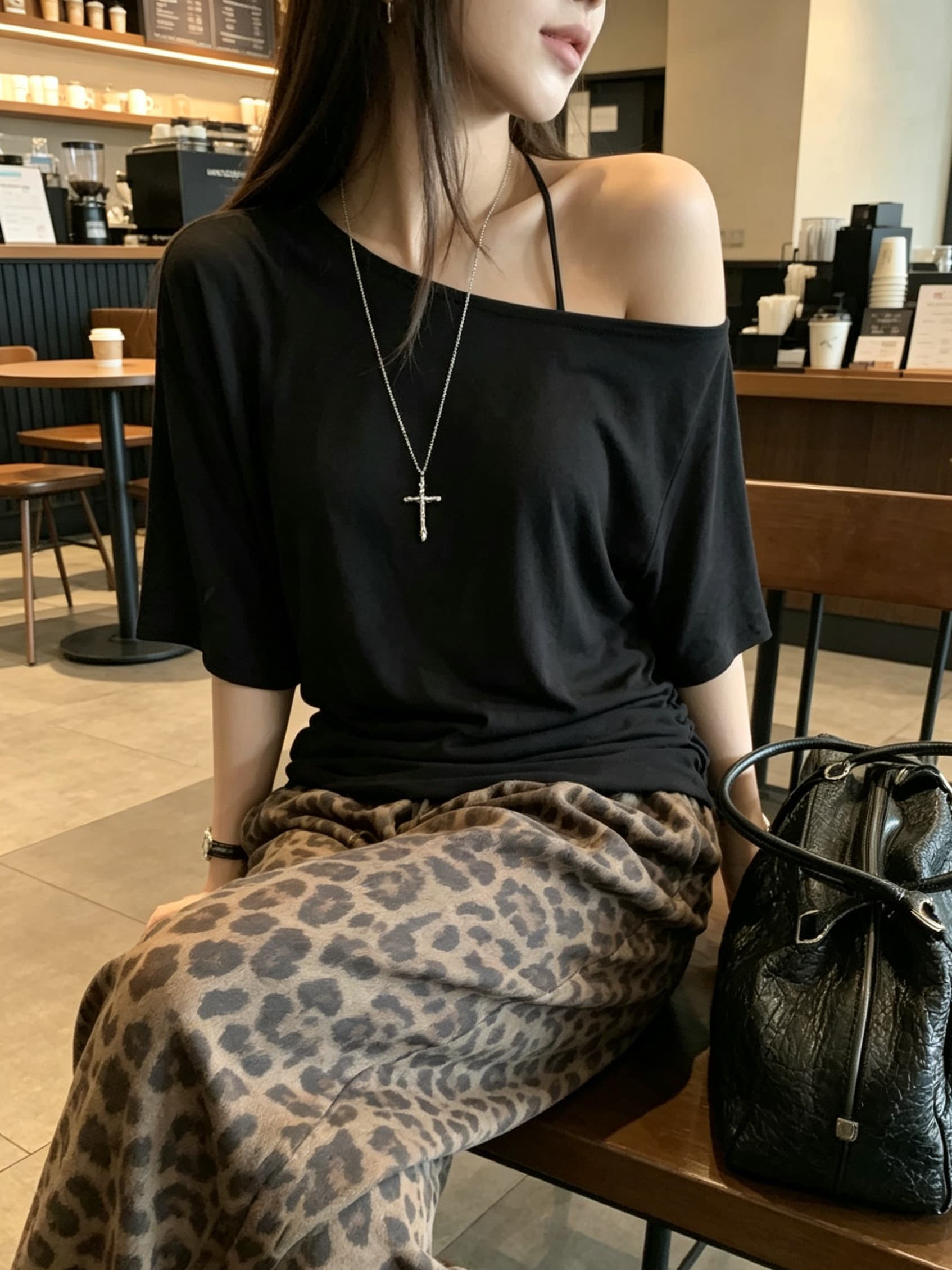 오프숄더 스태킹 둘 착용 느긋한 센스 라운드 넥 t 소매 여성 슬림해 보이는 레오파드 무늬 캐주얼 바지 세트 상세 이미지 6