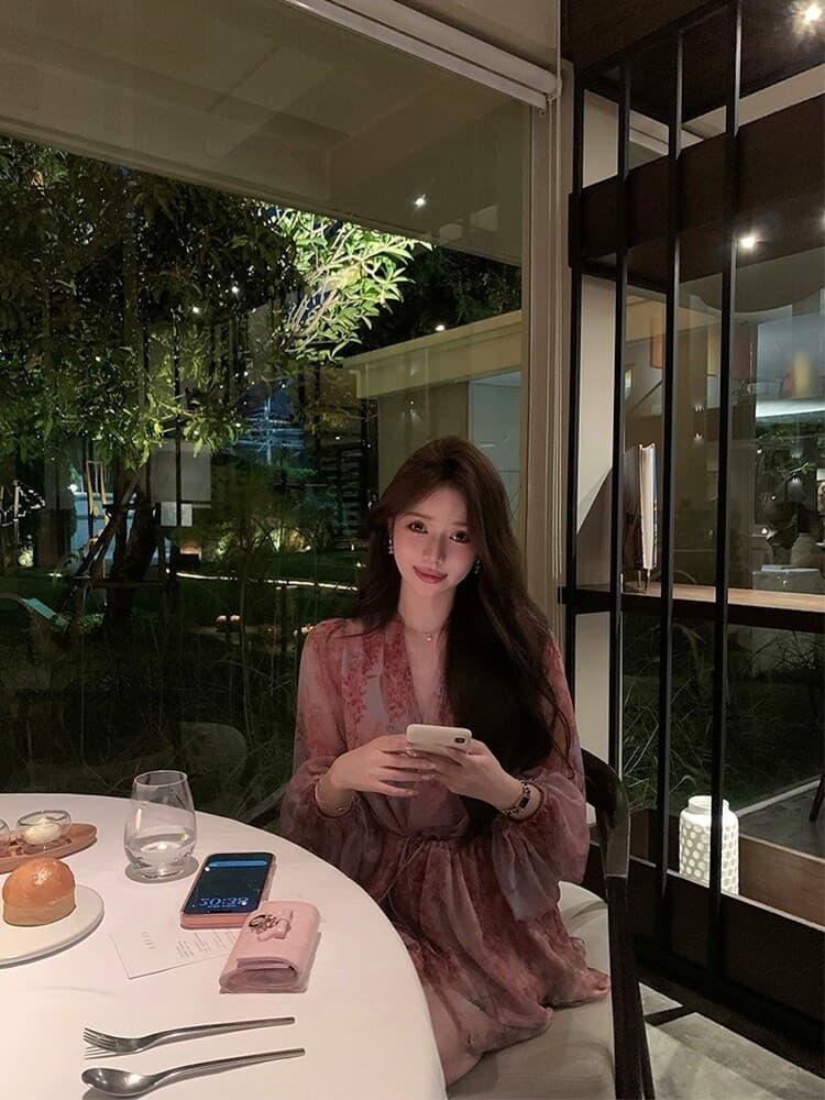 꽃 리플 치마 프랑스식 부드러운 바람 V넥 꽃무늬 드레스 여성 긴 소매 허리 수축 레이스업 슬림해 보이는 품격 치마 쉬폰 스커트 상세 이미지 7