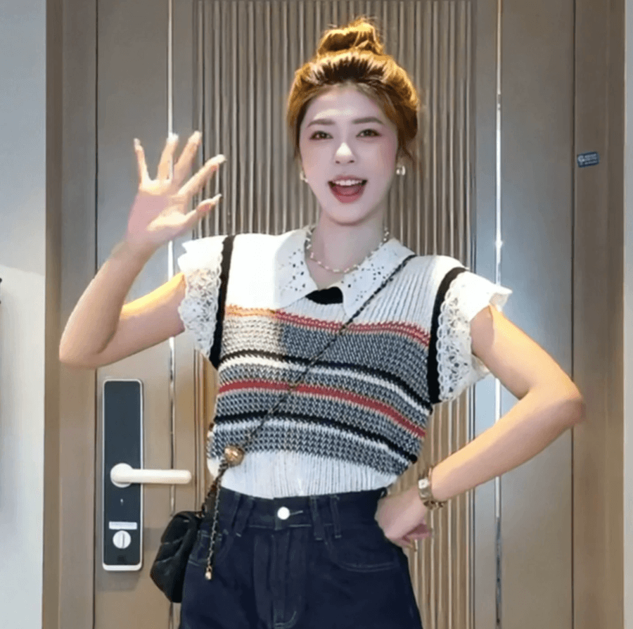 레트로 배색 스트라이프 폴로 칼라 니트 스웨터 여성 2026 여름 새로운 레이스 조각 작은 날다 소매 슬림해 보이는 짧은 맨위 이미지 3