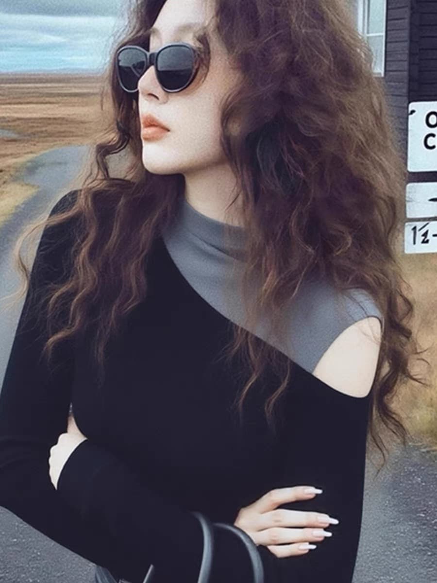 2026 디자인 센스 반하이넥 오프숄더 긴팔 티셔츠 여성 가을 새로운 페이크 레이어드 패치워크 몸매 가꾸기 기본 셔츠 맨위 상세 이미지 2
