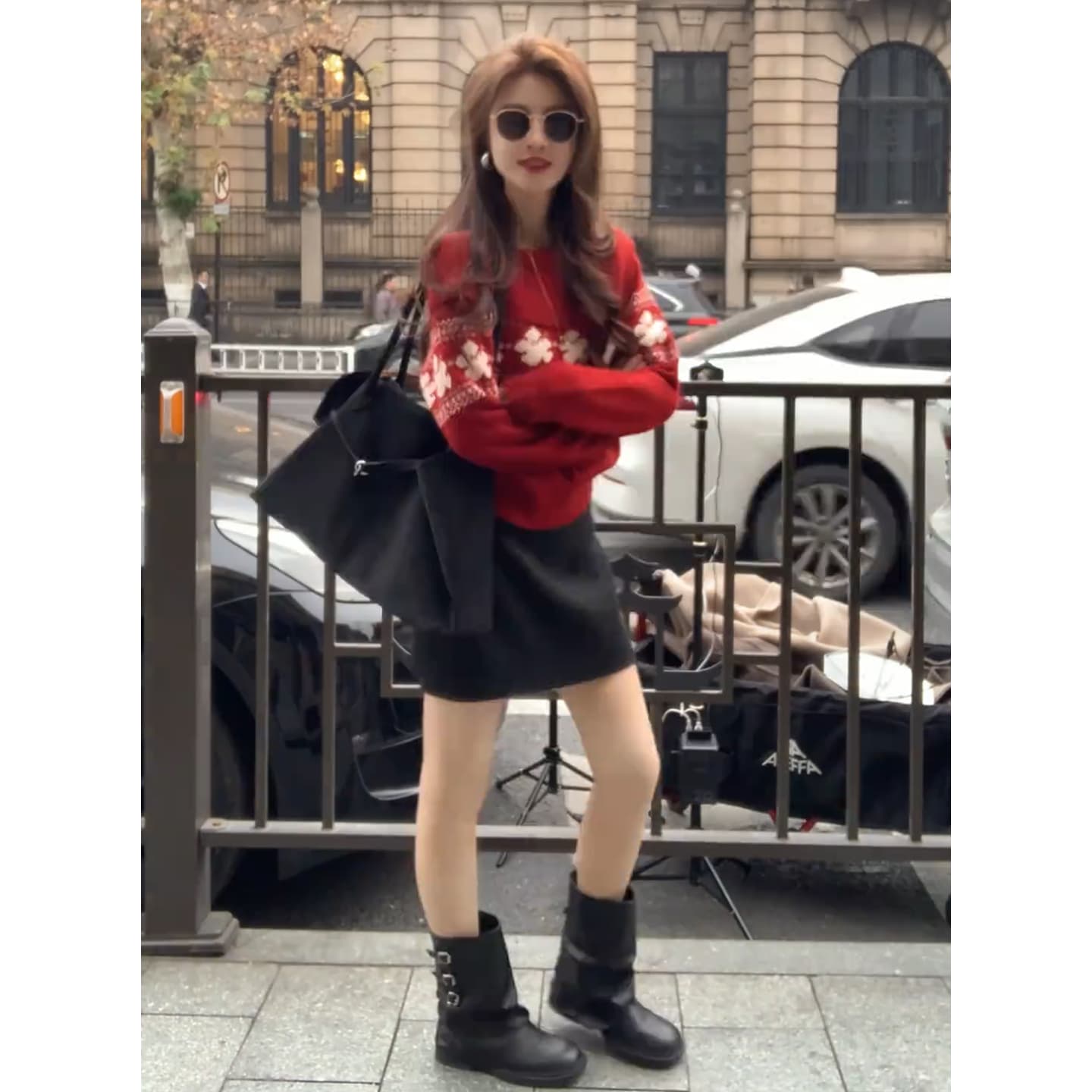 프랑스식 레트로 공정한 섬 자카드 부드러운 찹쌀 스웨터 여자 가을 겨울철 새로운 느긋한 고급 센스 쇼트 스타일 니트 스웨터 트렌디 이미지 3