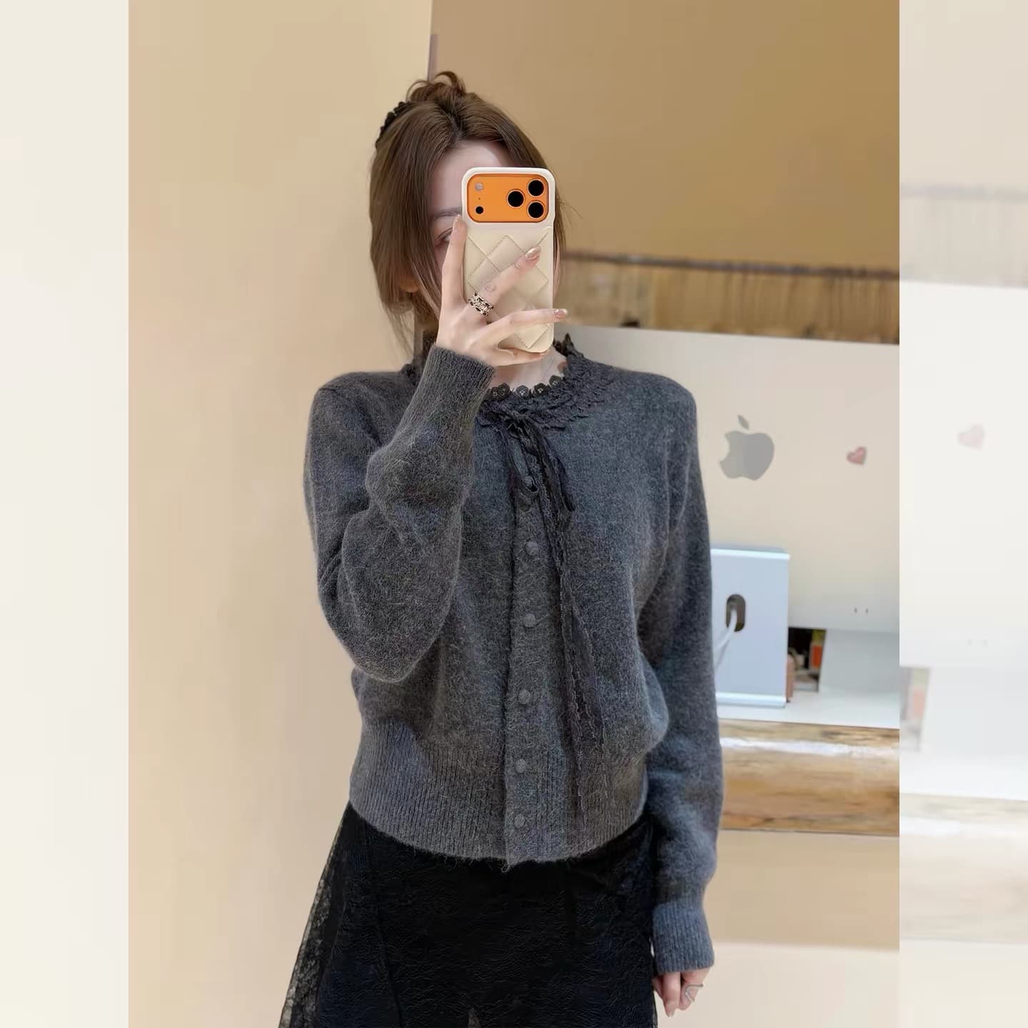 부드러운 바람 라운드 넥 허리 수축 프릴 밑단 니트 스웨터 여성 짧은 작은 키 달콤함 디자인 센스 풀오버