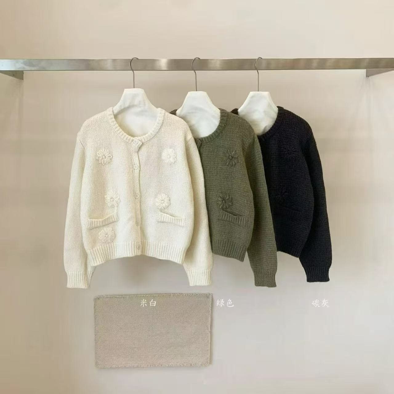 한 부서 이른 가을 3 차원 꽃 니트 오픈 가디건 여성 작은 키 쇼트 스타일 라운드 넥 부드러운 찹쌀 스웨터 외부 가져 가라. 재킷 상세 이미지 5