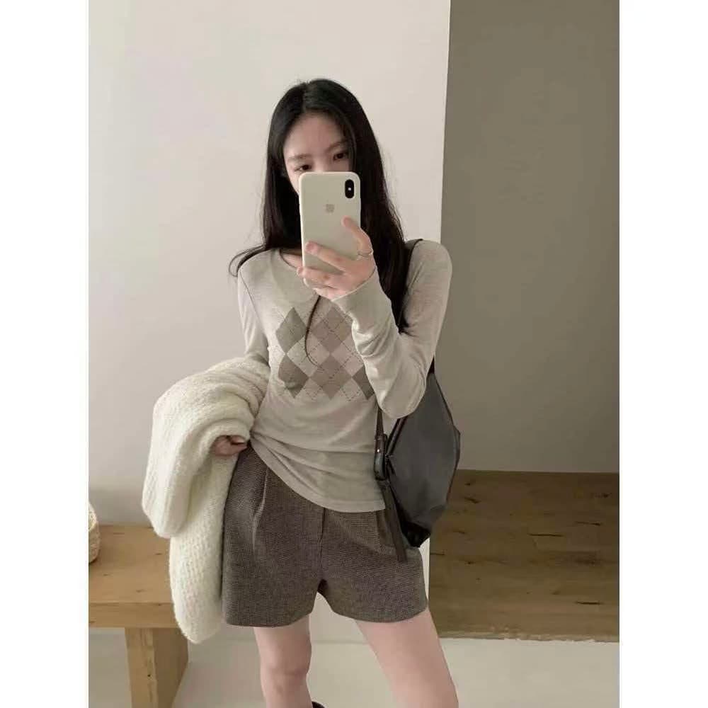 레트로 링 그리드 배색 라운드 넥 긴팔 티셔츠 여성 2026 이른 가을 새로운 몸매 가꾸기 슬림해 보이는 인사이드 가져 가라. 기본 셔츠 켜기 상세 이미지 6