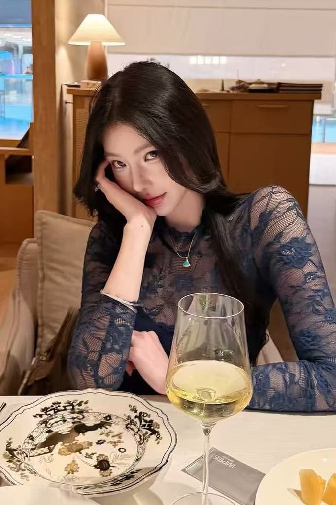 farte shop 반 조리 숨 스탠드 칼라 레이스 조각 홀로우 아웃 쇼트 스타일 티셔츠 여성 봄 가을 허리 수축 맨위 이미지 5