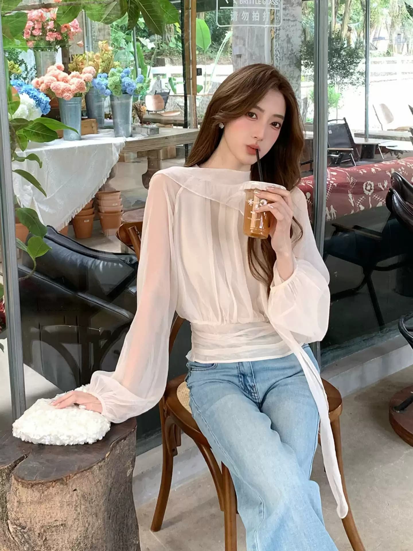 열세 개 2026 이른 봄 새로운 프랑스식 느긋한 바람 라운드 넥 패치워크 리본 펌프 Pleat 품격 작은 셔츠 허리 수축 셔츠 이미지 2