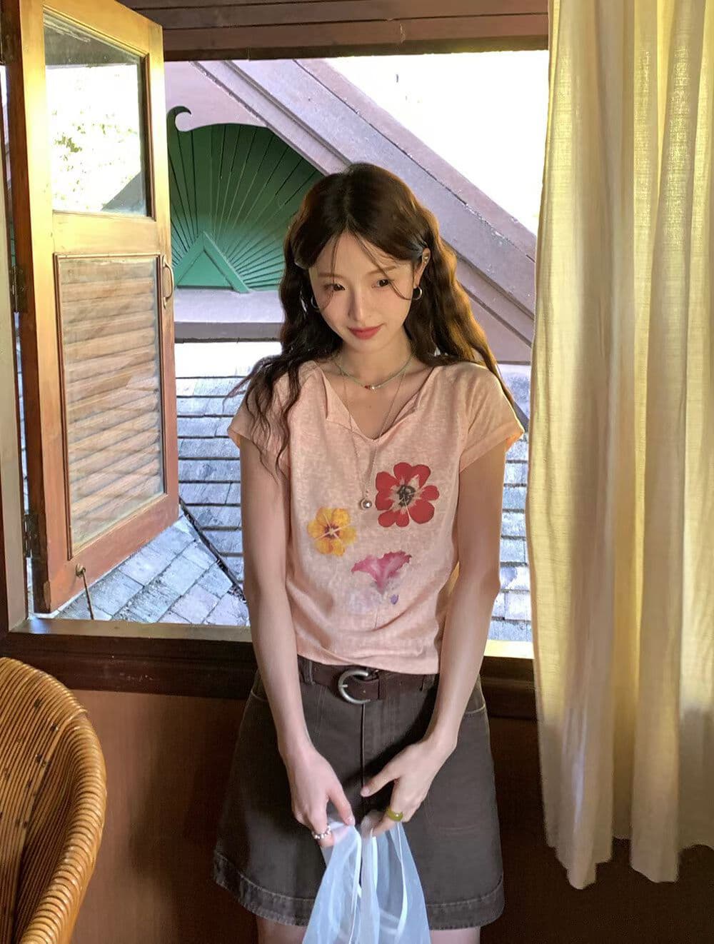색상 꽃 V넥 눈꽃 면 반팔 티셔츠 여성 여름 섹션 풀오버 미니멀리즘 캐주얼 다용도 연령 감소 맨위 2026