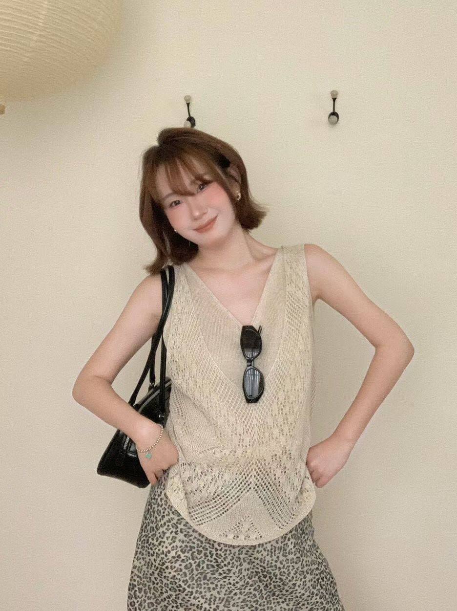 레트로 자카드 홀로우 아웃 V넥 니트 조끼 페이크 레이어드 여성 여름 품격 고유 한 휴가 오래된 돈 바람 민소매 맨위 상세 이미지 6