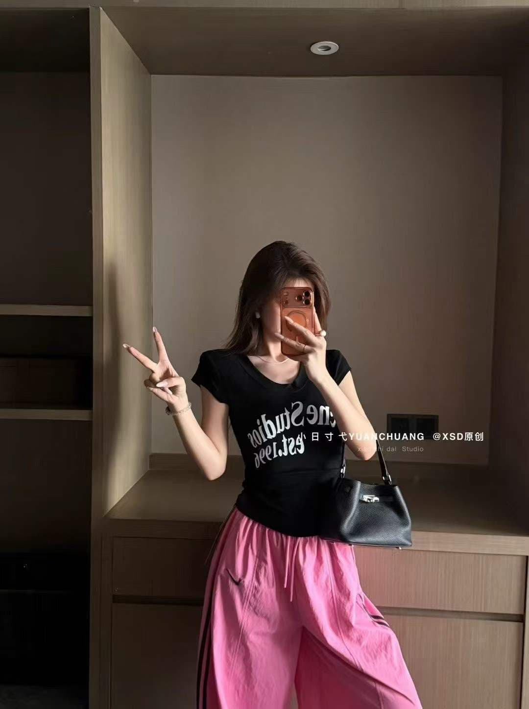 아메리칸 레트로 알파벳 프린트 몸매 가꾸기 반팔 티셔츠 여성 26 여름 허리 수축 u 칼라 핫걸 슬림해 보이는 쇼트 스타일 맨위 상세 이미지 11