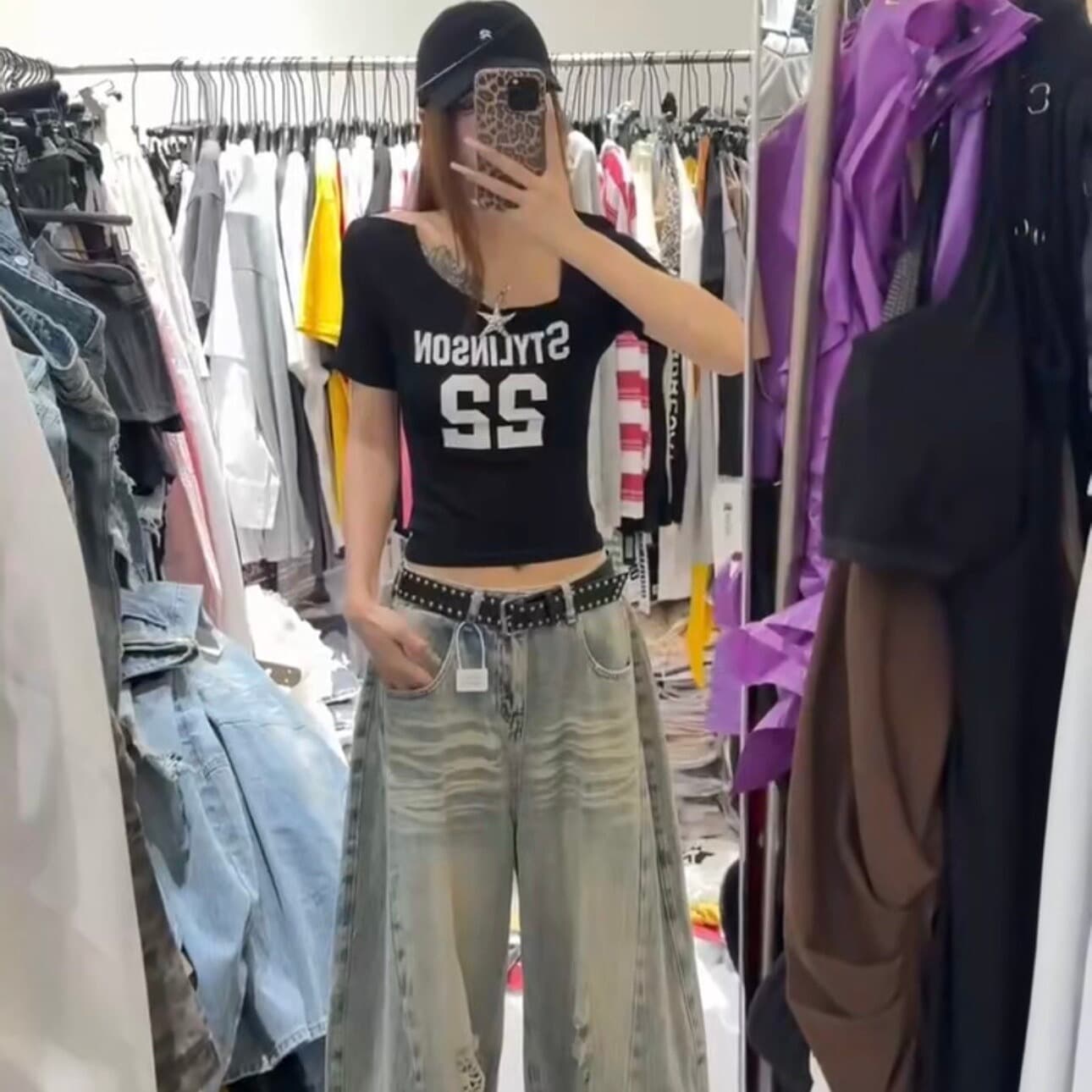 장 room 새로운 한국 스타일 숫자 프린트 반팔 티셔츠 여성 몸매 가꾸기 디스플레이 가져 가라. 디자인 센스 비스듬한 칼라 쇼트 스타일 맨위 트렌디 이미지 4