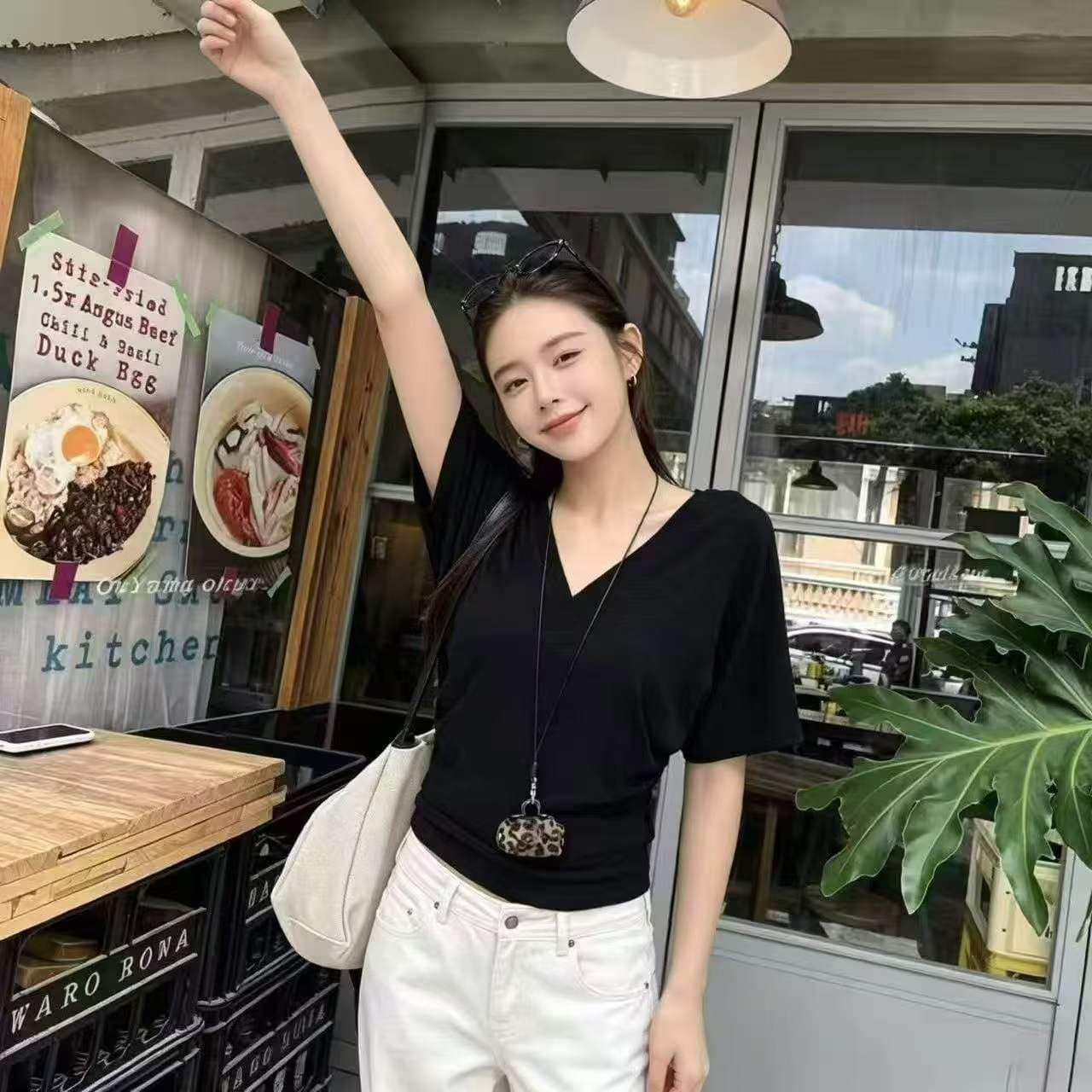 패션 캐주얼 바람 V넥 반팔 티셔츠 여성 여름 새로운 디자인 센스 루즈핏 백리스 맨위 트렌드 핫걸 바람 다용도 상세 이미지 8
