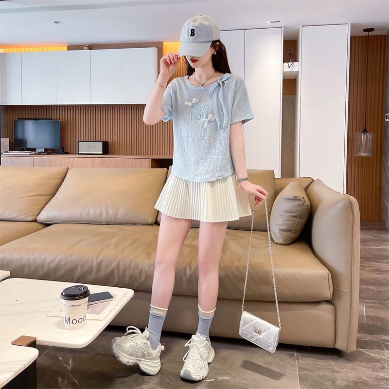실사 2026 여름 새로운 다용도 패션 한국 스타일 나비 넥타이 디자인 센스 맨위 반팔 티셔츠 여성 상세 이미지 3