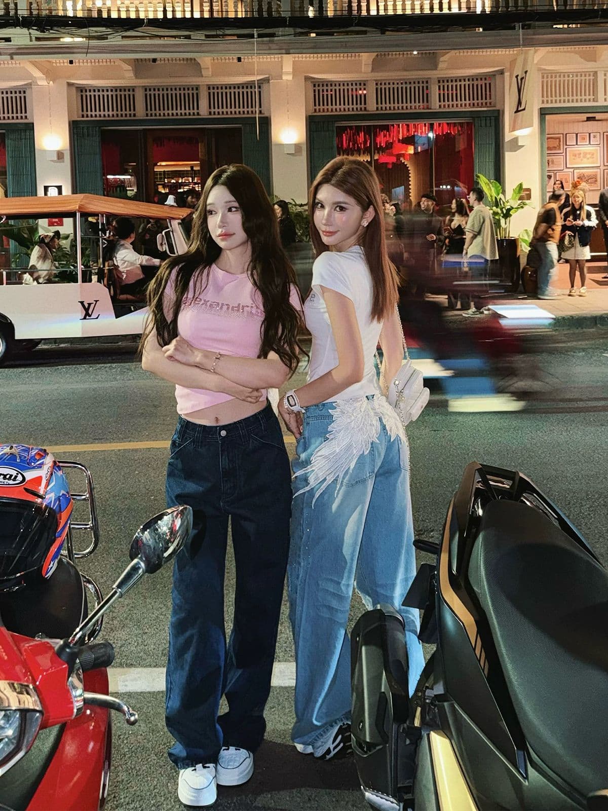 거리 바람 면 무거운 작업 워시 물 핫픽스 넓은 다리 스트레이트 찢어진 부분 청바지 여성 2026 새로운 이른 봄 상세 이미지 2