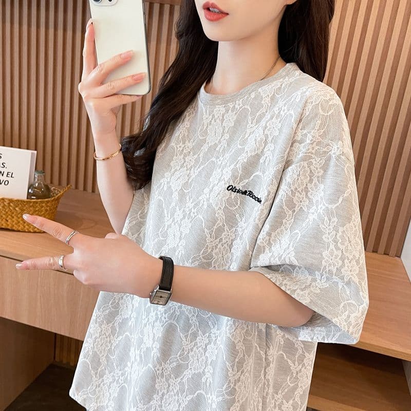 실사 2026 여름 레이스 꽃 원단 자수 느슨함 센스 레트로 반팔 티셔츠 여성 이미지 3