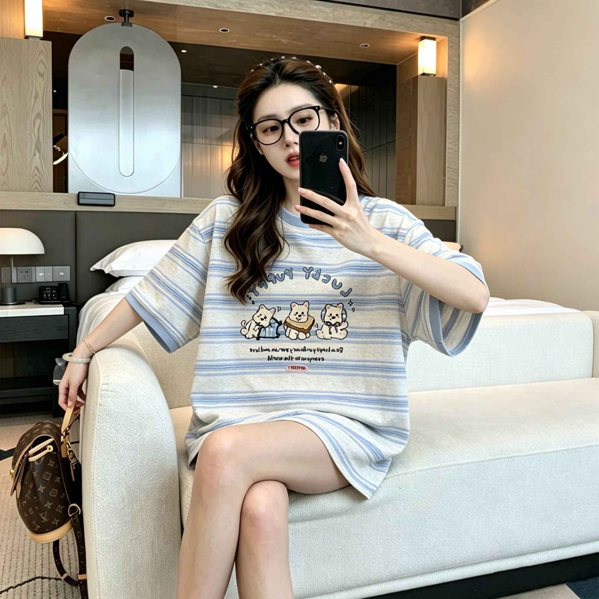 실사 2026 여름 70 면 컬러 짜임 기사 빅 사이즈 디자인 센스 작은 대중 스트라이프 자수 루즈핏 반팔 티셔츠 여성 상세 이미지 5