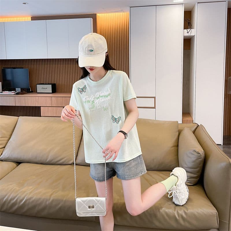 실사 2026 여름 새로운 눈꽃 면 65 면 35 폴리에스터 한국 스타일 자수 나비 프린트 공예 짧은 티셔츠 여성 상세 이미지 3