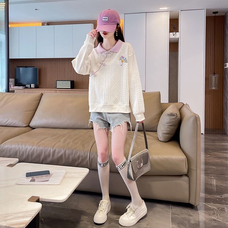 실사 2026 가을 겨울 새로운 자수 빅 사이즈 디자인 센스 POLO 칼라 미니멀리즘 풀오버 연령 감소 맨위 후드티 여성 상세 이미지 23