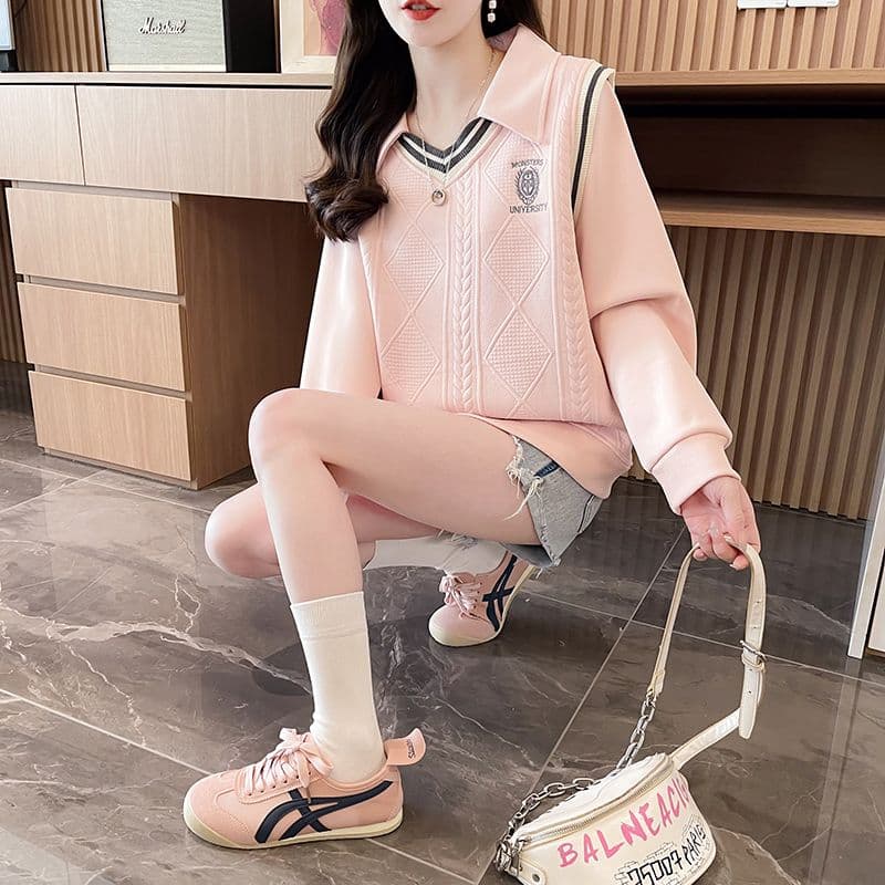 실사 2026 가을 겨울 새로운 자수 페이크 레이어드 디자인 센스 POLO 칼라 미니멀리즘 풀오버 V넥 후드티 여성 상세 이미지 10