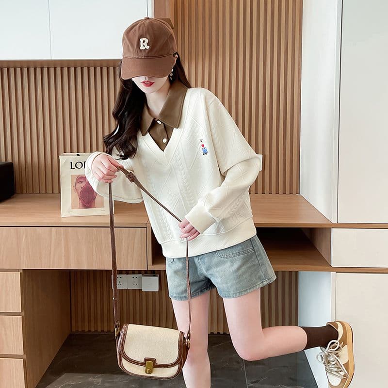 실사 2026 가을 의상 학원 스타일 페이크 레이어드 POLO 칼라 자수 리브 다용도 외출용 맨위 후드티 여성 상세 이미지 11