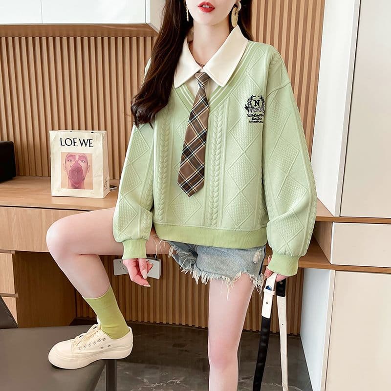 실사 2026 가을 의상 루즈핏 다용도 학원 스타일 쇼트 스타일 POLO 칼라 패션 자수 맨위 페이크 레이어드 후드티 여성 상세 이미지 8