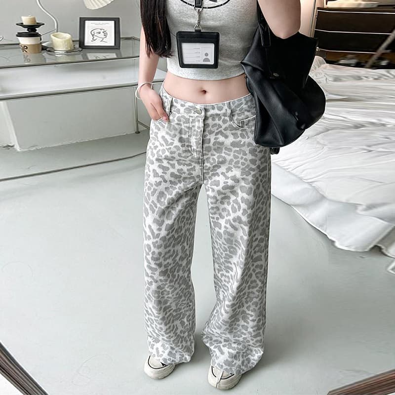 핫걸 아메리칸 중간 허리 디자인 센스 청바지 여성 가을 의상 새로운 레오파드 무늬 다용도 루즈핏 슬림해 보이는 넓은 다리 길이 바지 이미지 3