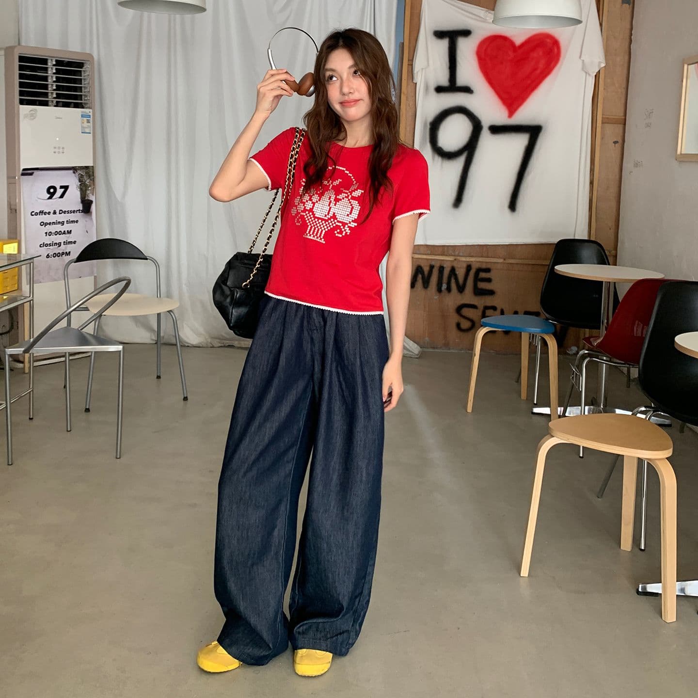 디자인 센스 레트로 원본 암소 색상 넓은 다리 청바지 여성 2026 년 새로운 하이웨이스트 루즈핏 슬림해 보이는 스트레이트 바닥 청소 바지 이미지 3