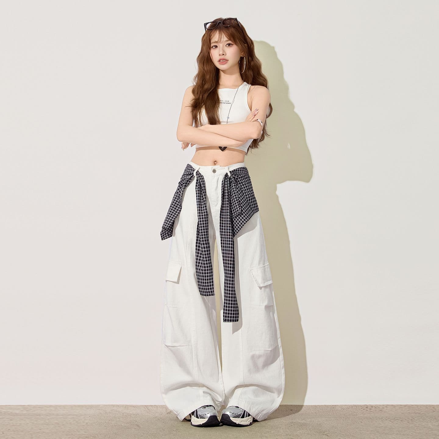 한국 스타일 레트로 작은 대중 하이웨이스트 주머니 경기 체크무늬 가죽 커튼 디자인 센스 루즈핏 다용도 데님 워크웨어 와이드 레깅스 바지 이미지 3