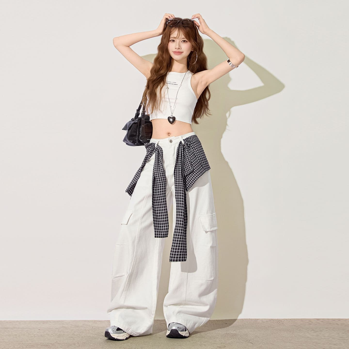 한국 스타일 레트로 작은 대중 하이웨이스트 주머니 경기 체크무늬 가죽 커튼 디자인 센스 루즈핏 다용도 데님 워크웨어 와이드 레깅스 바지 이미지 4