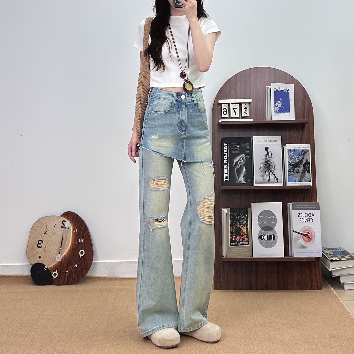 마 오래된 페이크 레이어드 찢어진 부분 마이크로 나팔 청바지 여성 2026 여름 섹션 하이웨이스트 몸매 가꾸기 슬림해 보이는 개성 세련된 바지 이미지 3