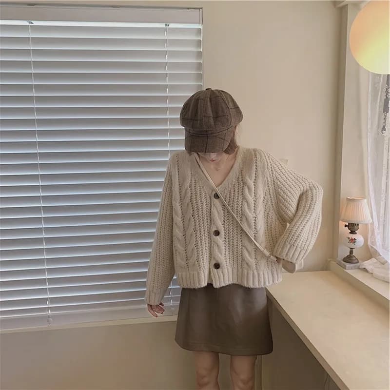 이른 가을 빛 요리 한 바람 연령 감소 품격 세트 여성 긴 소매 니트 오픈 가디건 스웨터 가져 가라. 타이트 스커트 미니 스커트 투피스 세트 얇은 스타일 이미지 4