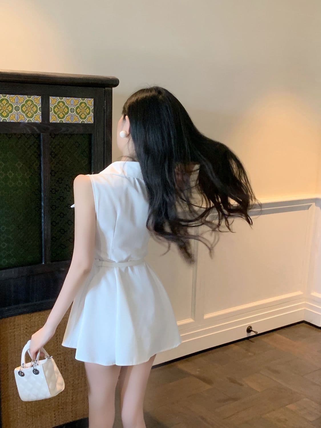 여름 2026 프랑스식 POLO 칼라 자매 바람 디자인 센스 민소매 허리 수축 슬림해 보이는 셔츠 드레스 벨트 포함 상세 이미지 16