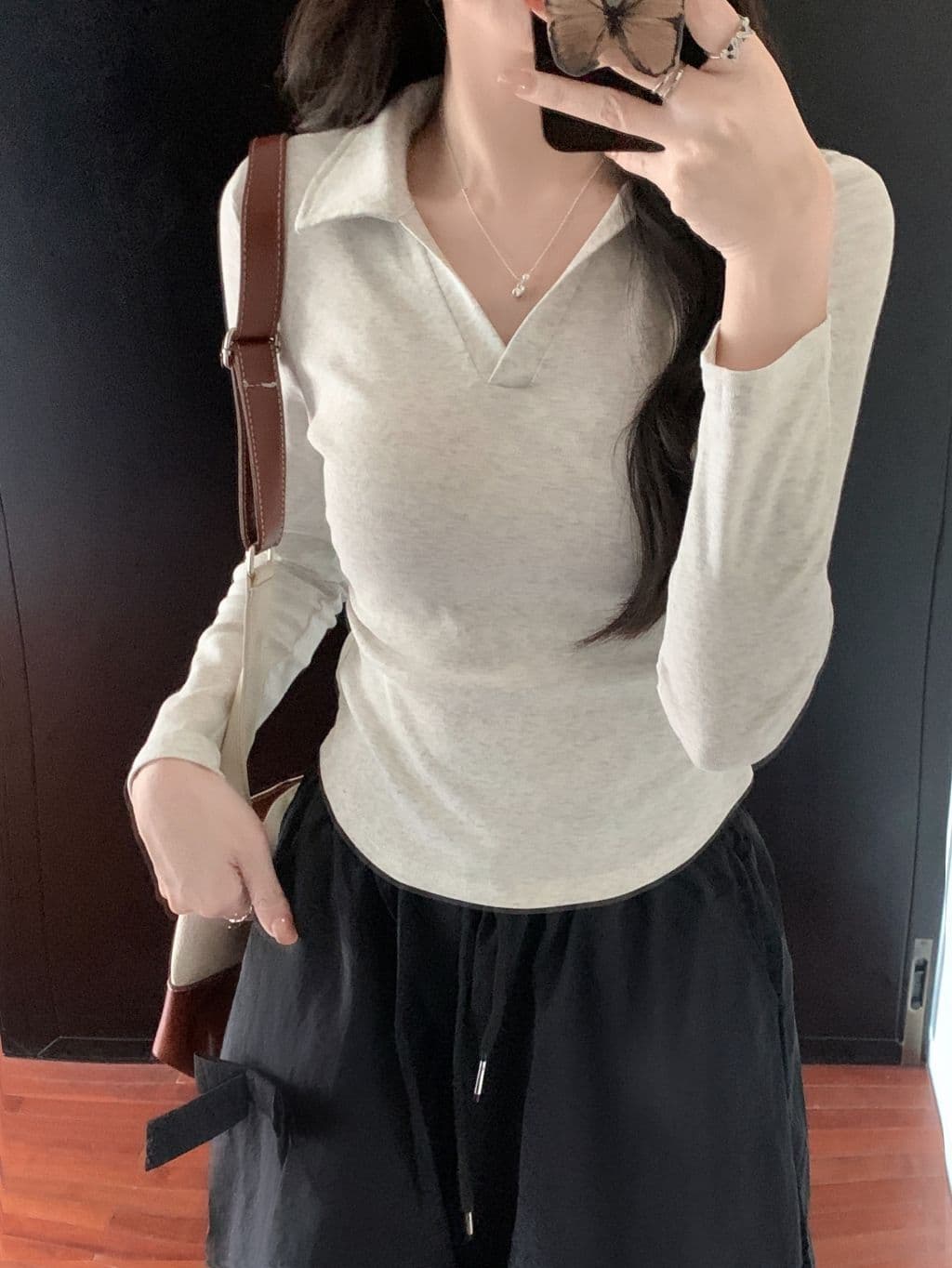 한국 스타일 단색 POLO 칼라 긴팔 티셔츠 여성 가을 펌프 Pleat 허리 수축 디자인 아메리칸 순면 쇼트 스타일 긍정적 인 어깨 의류 상세 이미지 4