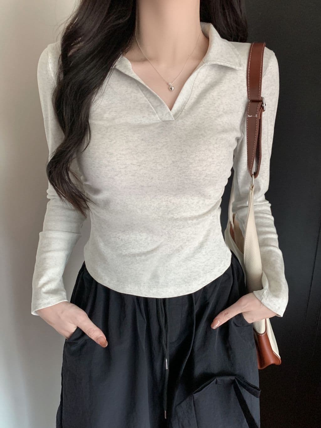 한국 스타일 단색 POLO 칼라 긴팔 티셔츠 여성 가을 펌프 Pleat 허리 수축 디자인 아메리칸 순면 쇼트 스타일 긍정적 인 어깨 의류 상세 이미지 5
