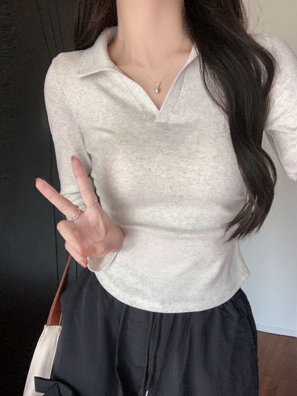 한국 스타일 단색 POLO 칼라 긴팔 티셔츠 여성 가을 펌프 Pleat 허리 수축 디자인 아메리칸 순면 쇼트 스타일 긍정적 인 어깨 의류 상세 이미지 6