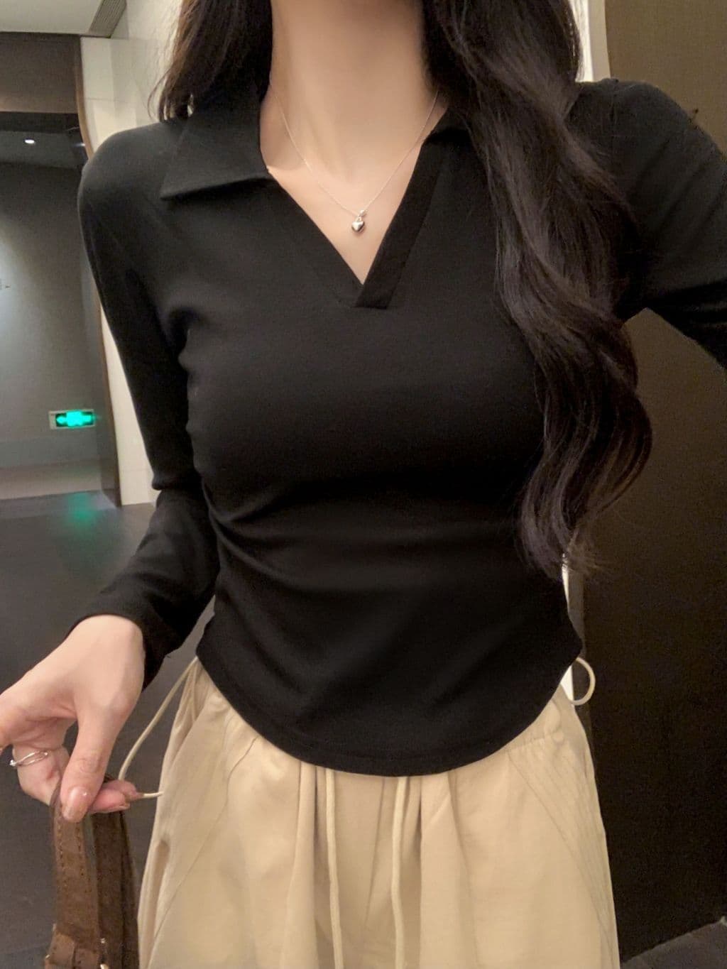 한국 스타일 단색 POLO 칼라 긴팔 티셔츠 여성 가을 펌프 Pleat 허리 수축 디자인 아메리칸 순면 쇼트 스타일 긍정적 인 어깨 의류 상세 이미지 16