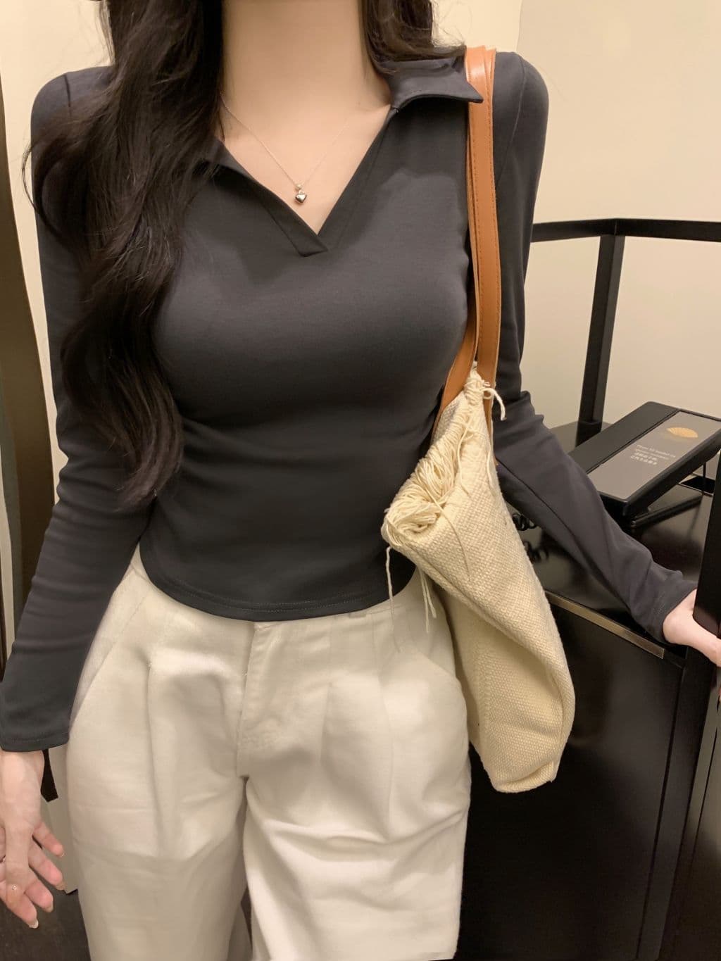 한국 스타일 단색 POLO 칼라 긴팔 티셔츠 여성 가을 펌프 Pleat 허리 수축 디자인 아메리칸 순면 쇼트 스타일 긍정적 인 어깨 의류 상세 이미지 27