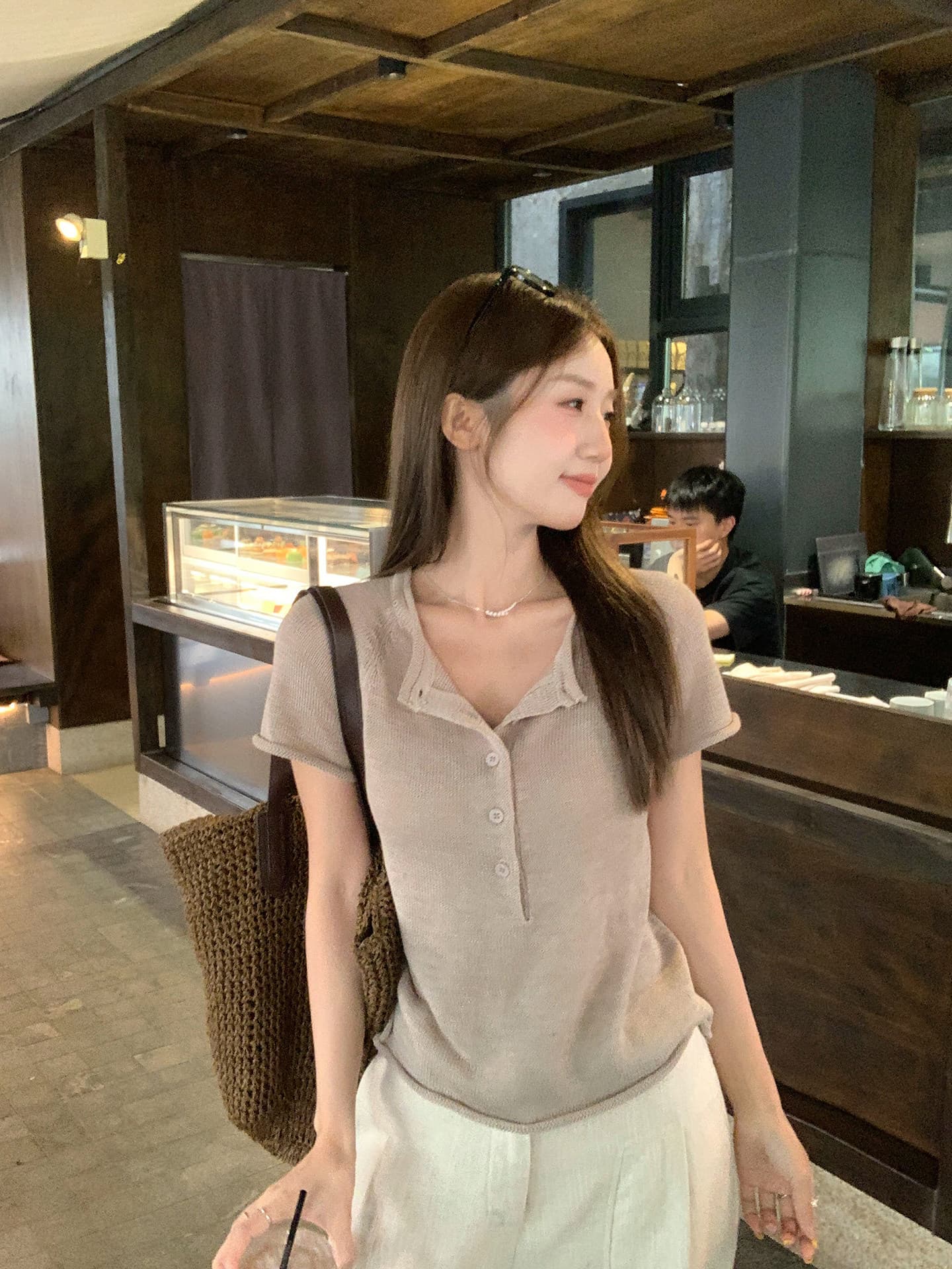 우 77 기초 섹션 삽입 어깨 소매 미니멀리즘 반팔 티셔츠 여성 봄 여름 고급 센스 출퇴근 캐주얼 다용도 니트 스웨터 새로운 상세 이미지 9