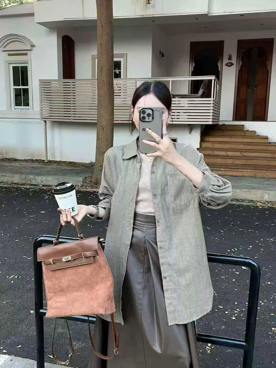 한국 스타일 가을 양면 스트라이프 패치워크 격자 무늬 셔츠 루즈핏 재킷 디자인 센스 캐주얼 디자인 센스 맨위 셔츠 여성 이미지 3