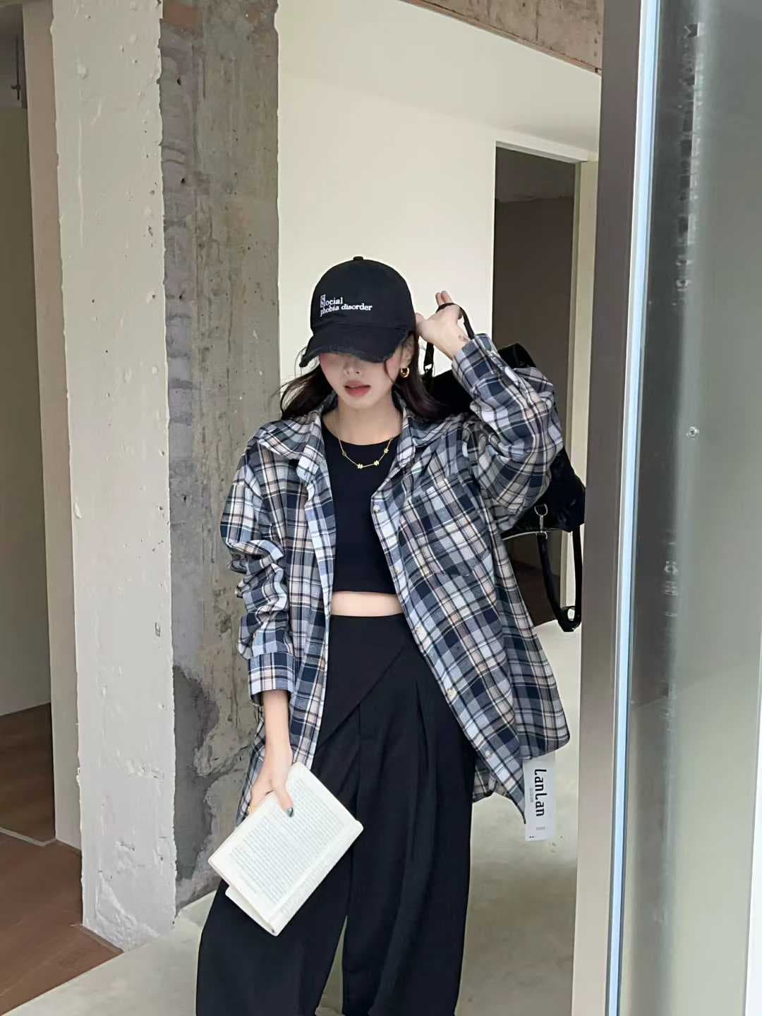 한국 스타일 가을 미니멀리즘 클래식 격자 무늬 셔츠 긴팔 폴로 칼라 캐주얼 긴팔 맨위 셔츠 하라주쿠 스타일 여성 코트 상세 이미지 5