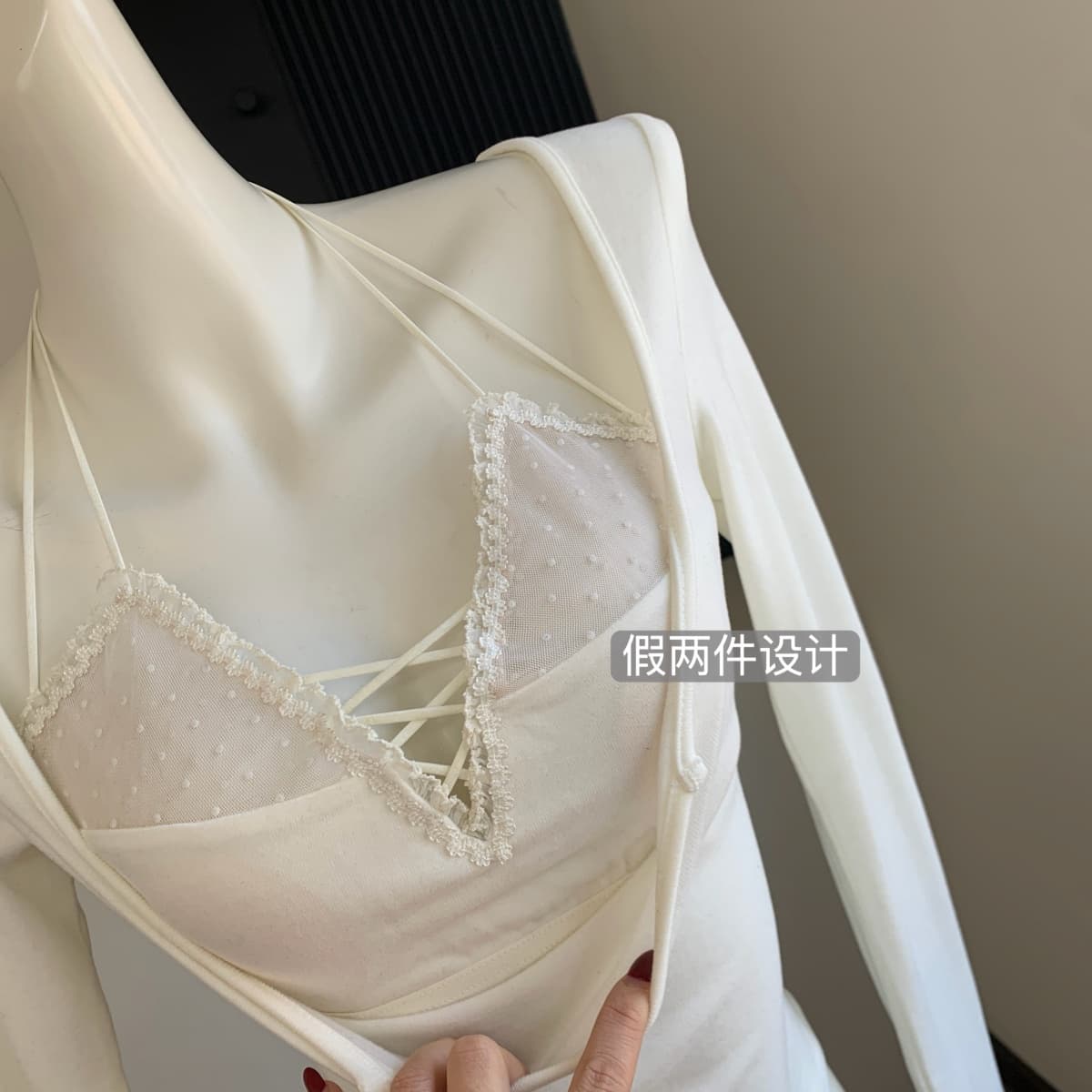 doggyqin 무용 건강 나만의 것을 가져와 라. 가슴 패드 페이크 레이어드 행침 목 긴팔 티셔츠 여성 순수한 욕망 섹시함 몸매 가꾸기 맨위 상세 이미지 5