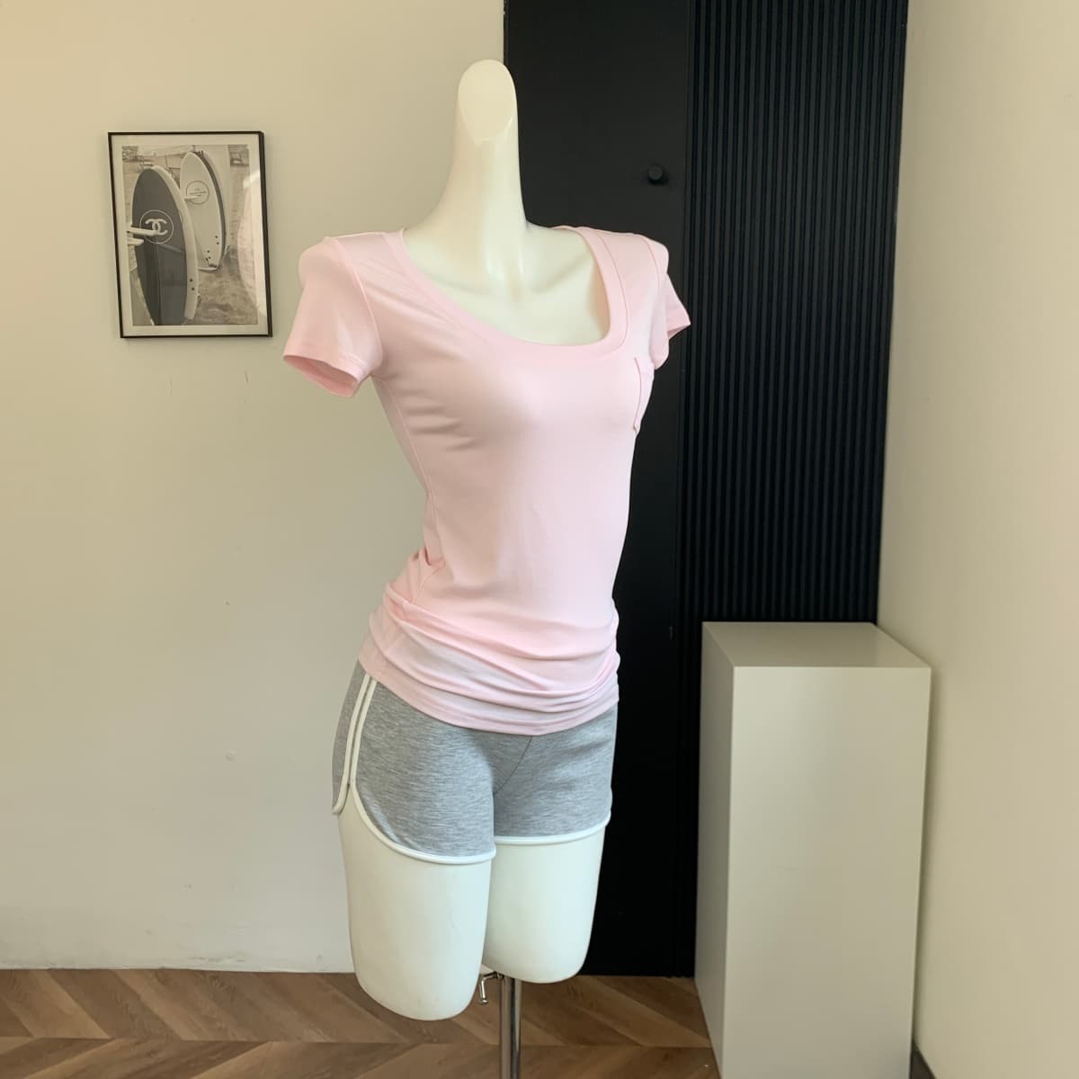 yolo shop 우유 피부 가면 t 대 u 칼라 순수한 욕망 허리 수축 슬림해 보이는 모달 긍정적 인 어깨 티셔츠 반팔 맨위 상세 이미지 18