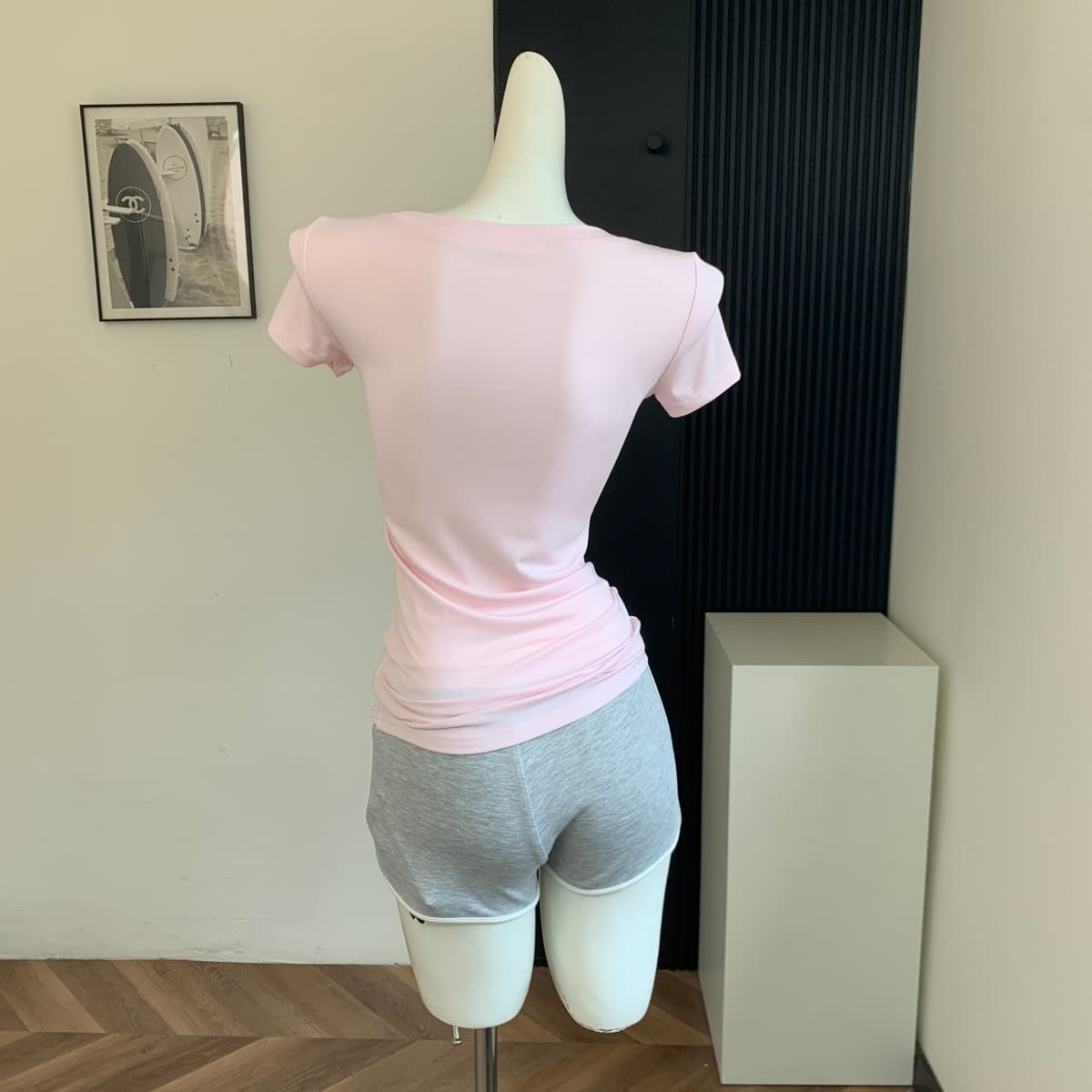 yolo shop 우유 피부 가면 t 대 u 칼라 순수한 욕망 허리 수축 슬림해 보이는 모달 긍정적 인 어깨 티셔츠 반팔 맨위 상세 이미지 19
