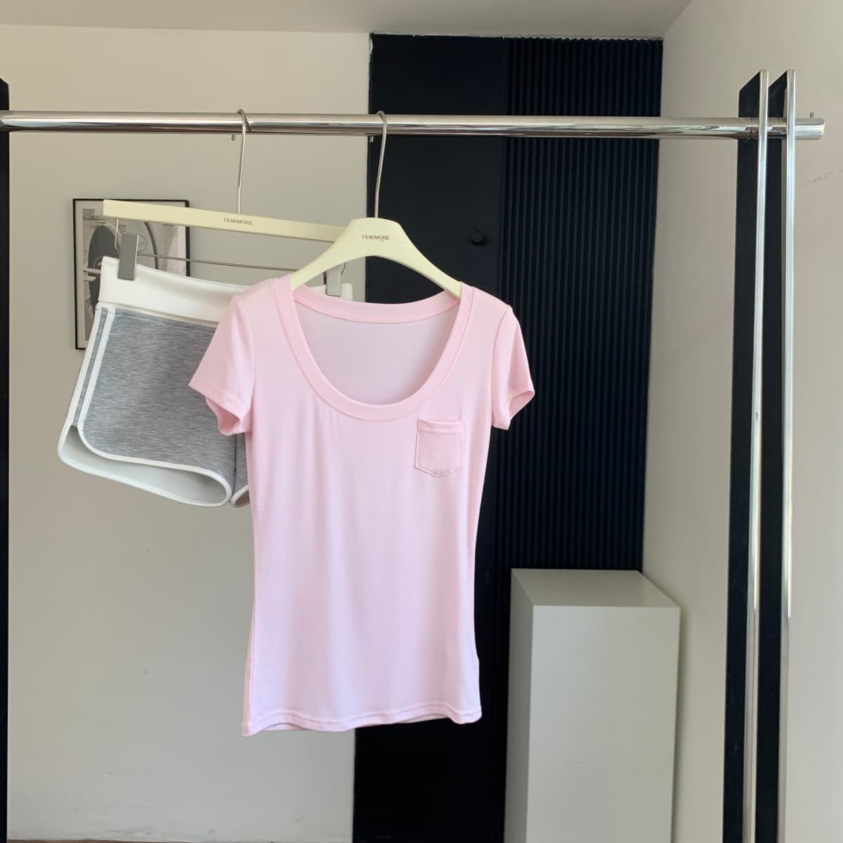 yolo shop 우유 피부 가면 t 대 u 칼라 순수한 욕망 허리 수축 슬림해 보이는 모달 긍정적 인 어깨 티셔츠 반팔 맨위 상세 이미지 23