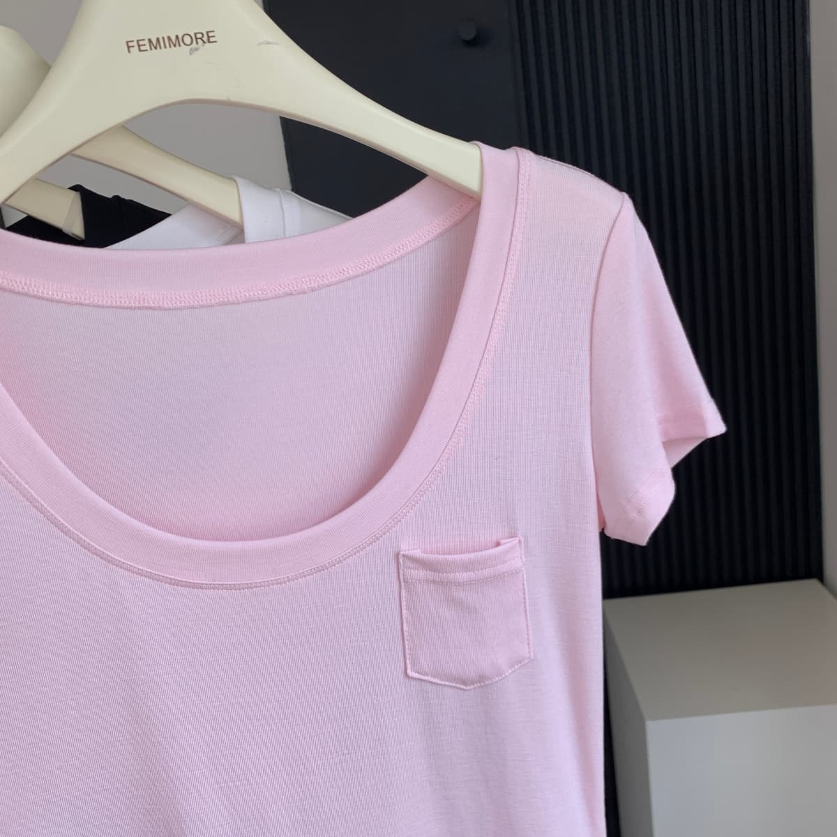 yolo shop 우유 피부 가면 t 대 u 칼라 순수한 욕망 허리 수축 슬림해 보이는 모달 긍정적 인 어깨 티셔츠 반팔 맨위 상세 이미지 7